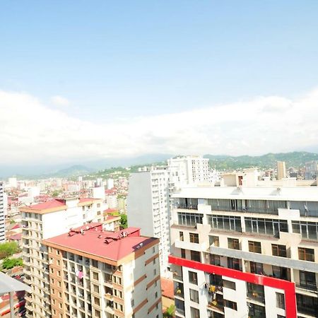 Apartments With A View Of The Trinity Holy Batumi Exterior photo